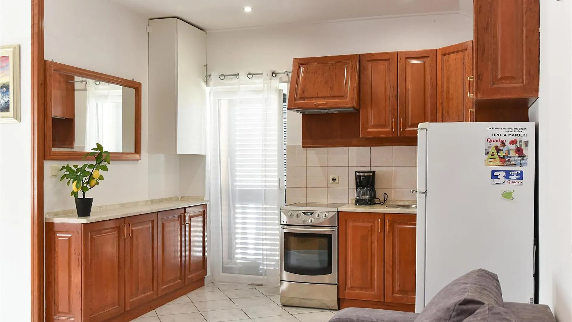 2 Bedroom Beautiful Apartment In Privlaka